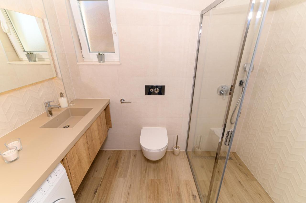 Hygge Boutique Apartment โตรกีร์ ภายนอก รูปภาพ