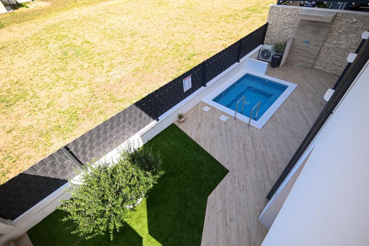 Hygge Boutique Apartment โตรกีร์ ภายนอก รูปภาพ